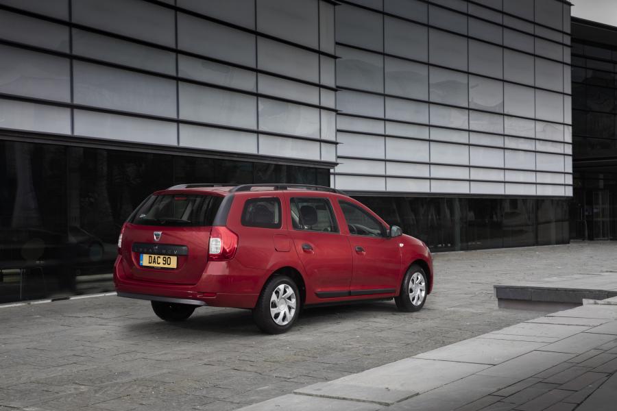  Dacia Logan MCV 2017 года  (UK) (фото 6 из 30)